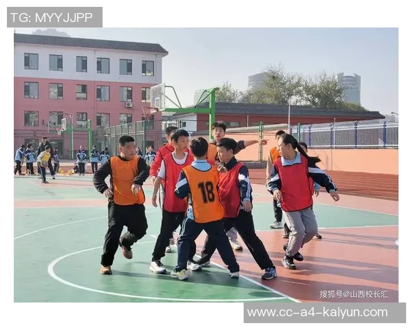 文班自信满满称今日可破脚踢卡筐篮球世界纪录引发热议